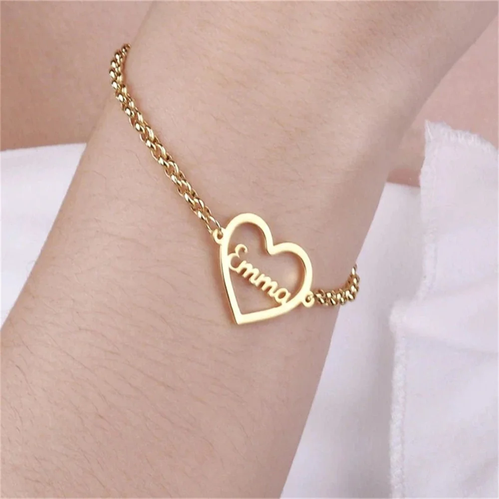 

Именной браслет на заказ из нержавеющей стали с сердцем, табличка с именем для банкета, подружки невесты, подарок для влюбленных, Знак дружб...