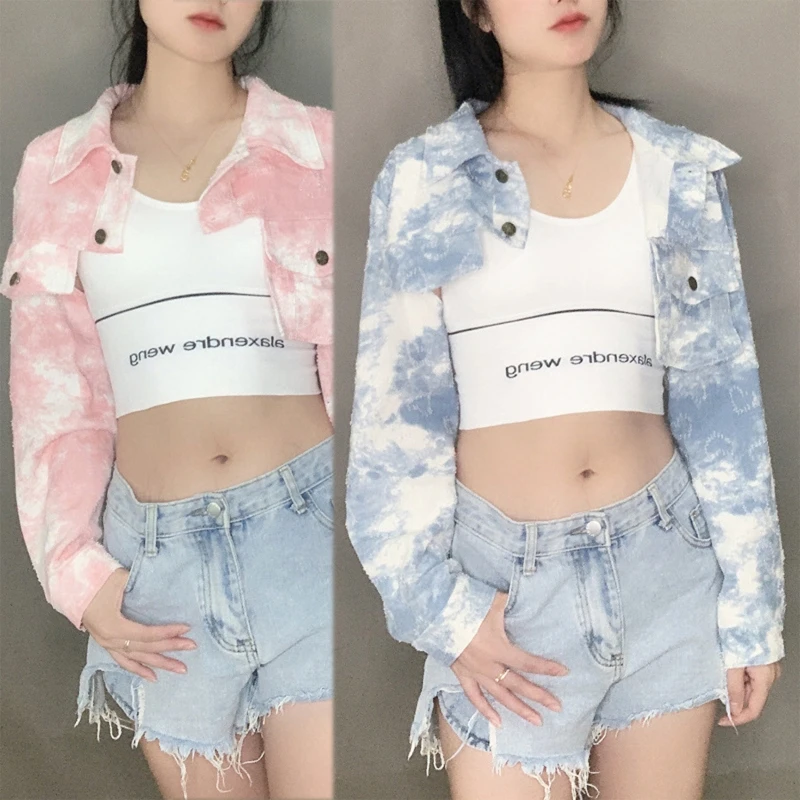 

Женская короткая куртка-накидка с воротником-стойкой