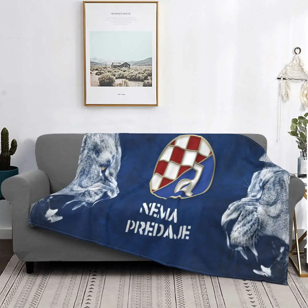 

ZENGA Gnk Dinamo Zagreb Blanket Bedspread Bed Plaid Bedspreads Anime Plush Plaid Blanket Summer Bedspread Receiving Blanket
