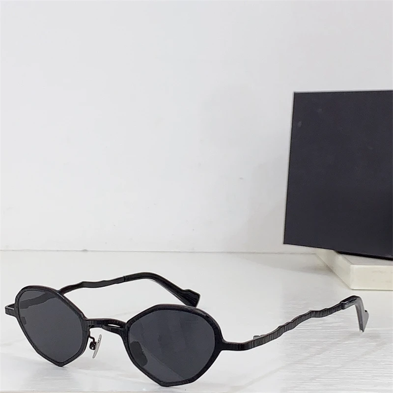 Маленькие солнцезащитные очки Z20 с овальным сердечником дизайнерские из
