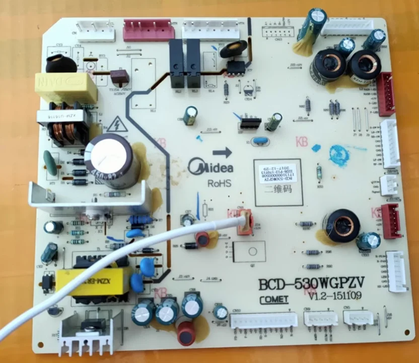 

1pc used Midea refrigerator computer board BCD-530WGPZV board 17131000000508