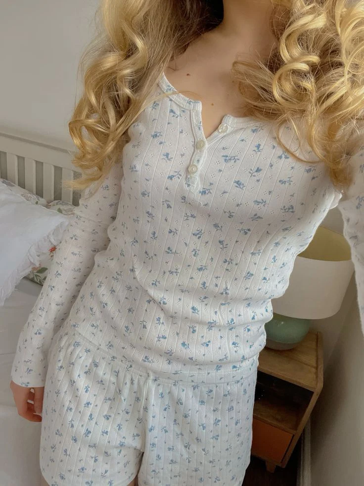 Футболка с длинными рукавами и пуговицами цветочным принтом комплект шортами