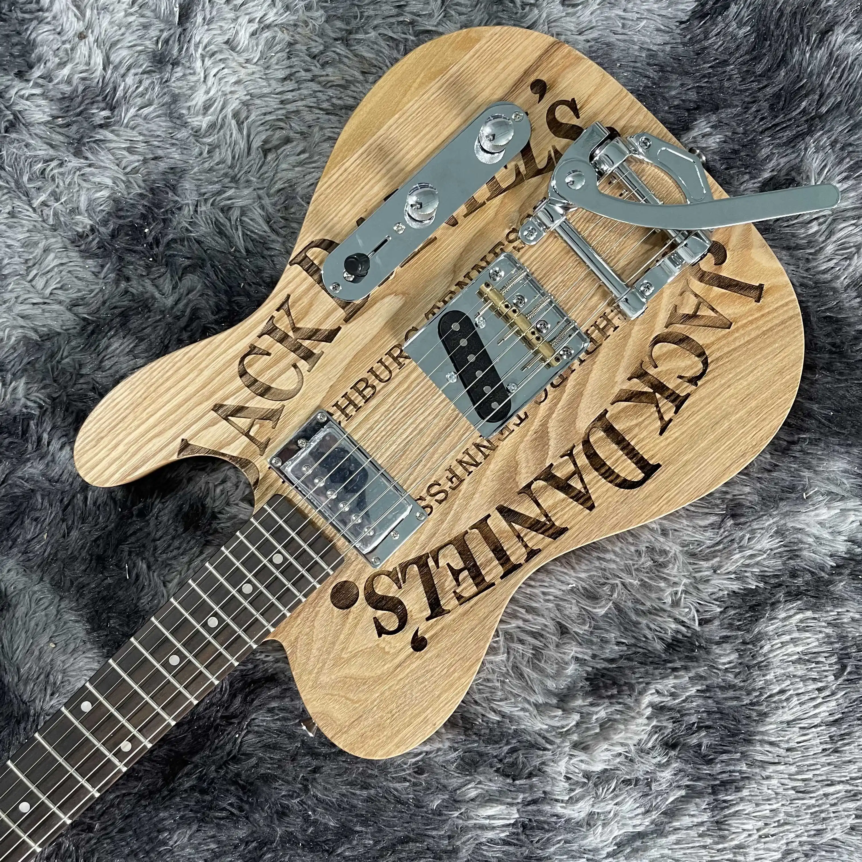 

Free shipping,Carved wood color, letters, electric guitar, fashion,2022 new pop, high-end custom,