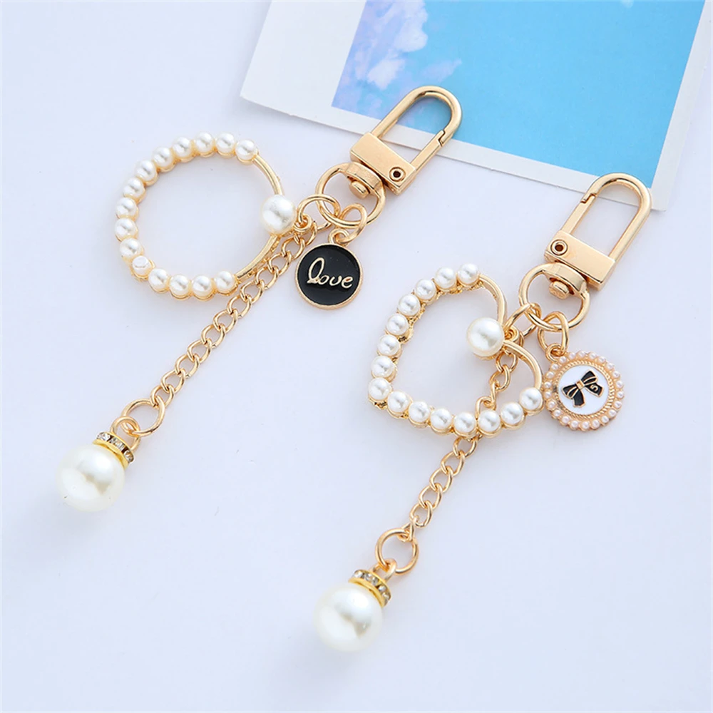

Lovely Peach Heart Pearl Keychain Alloy Car Keyring Airpods Wireless Bluetooth Bag Pendant Charms For Women Gifts Accessories
