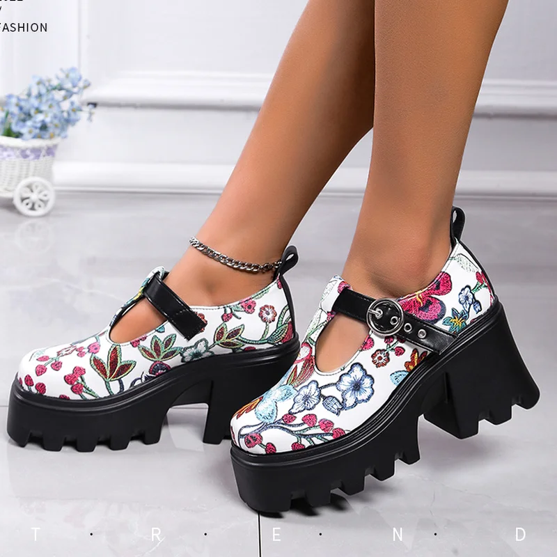 

High Quality Women 'Shoes 2022 Fashion Mixed Color Platform Pumps Flower Single Shoes Round Head Retro Shoes Women