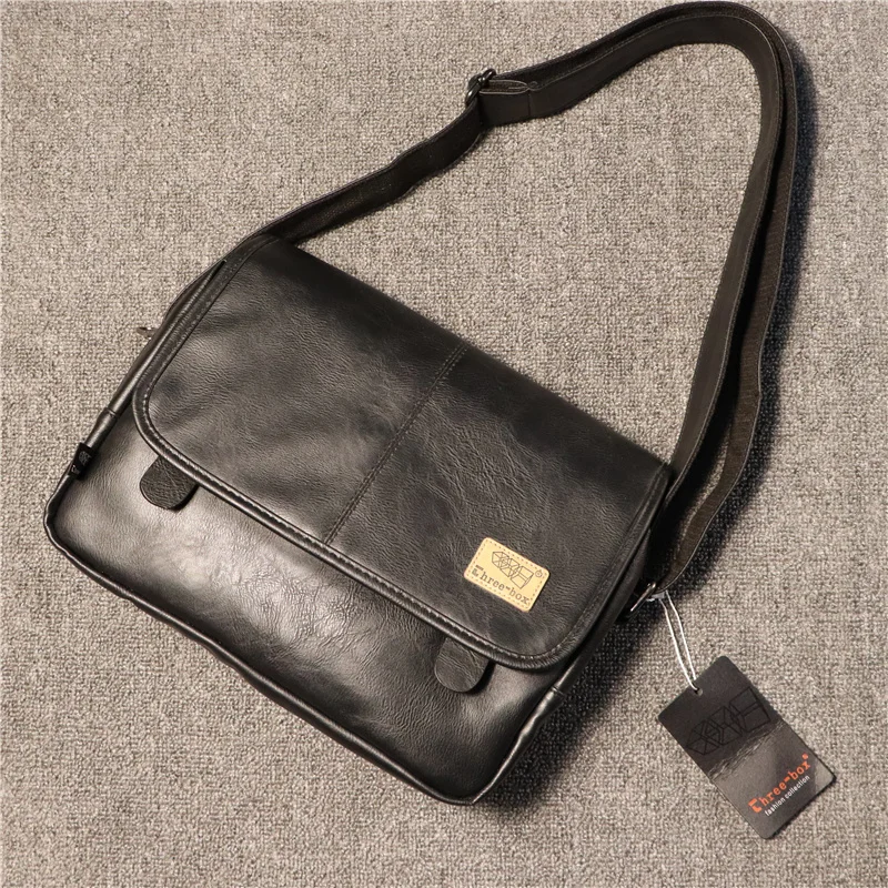 

Fashion Brand Men's Postman Shoulder Bag Casual Men's and Women's Crossbody Backpack Fashion Motorcycle PU Student Bag