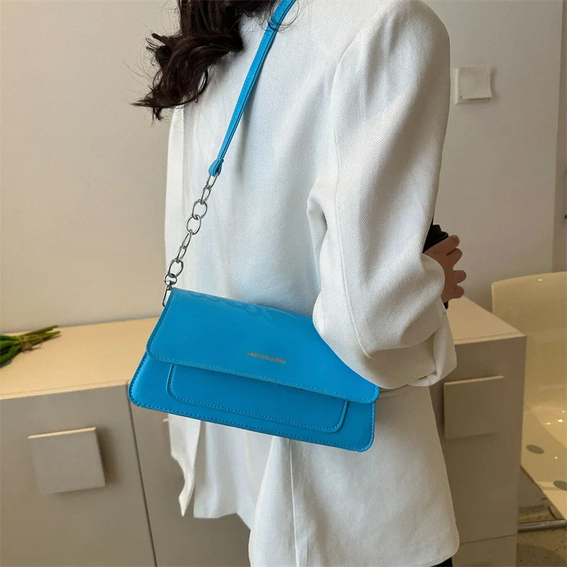 

High Quality Small Bag for Women In 2023 Summer New Fashion Niche Embossed Crossbody Bag, Popular Portable Bag Mainland China