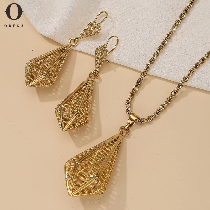 

Obega Simple Geometric Pendant Necklace Gold Color Cone Drop Earring Necklace Sets for Women Zinc Alloy Wedding Jewelry Gifts