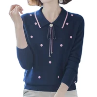 2022 spring and autumn new middle aged mother jacket pullover lapel fashionable sweater sweater versatile bottom shirt