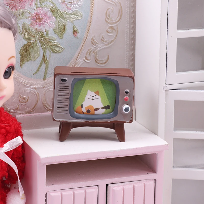 

1PC Decorative ornaments of doll house mini TV radio model desktop scene resin handicraft ornaments