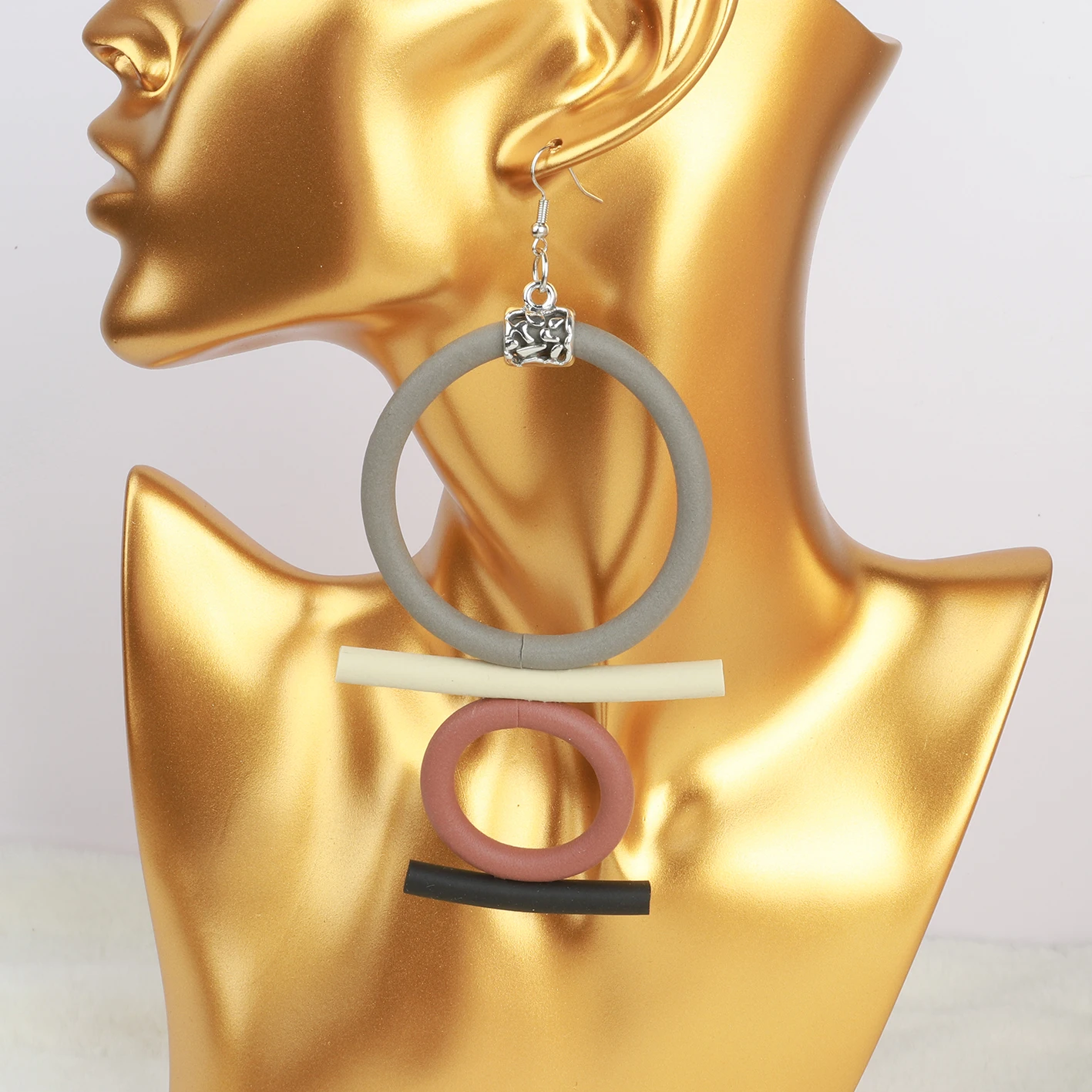 Новые красочные резиновые серьги ручной работы с полыми кольцами для модных