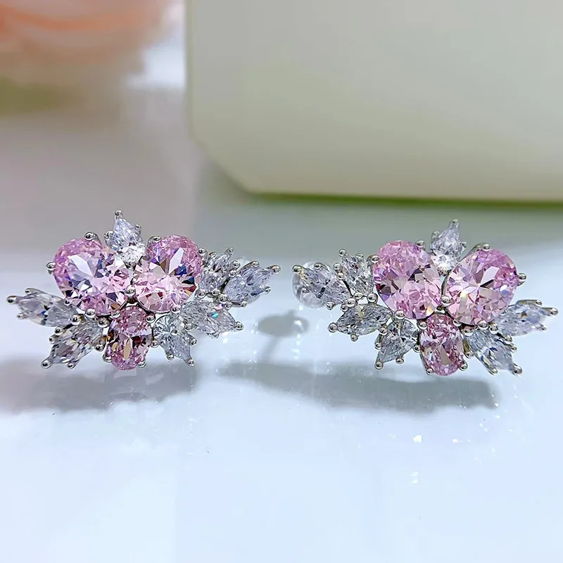 

Серьги-гвоздики из серебра пробы, 6 х8