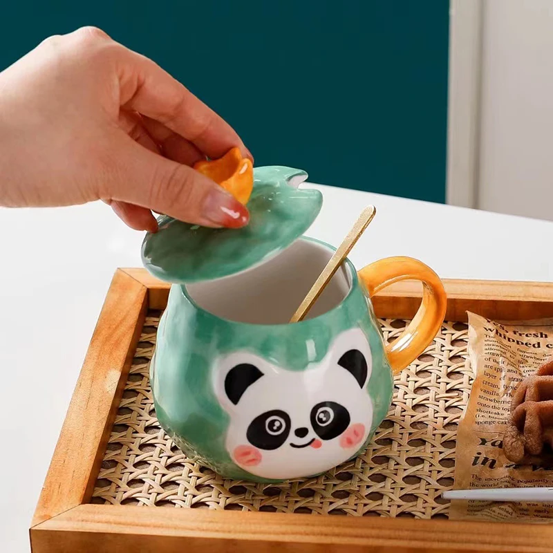 

Керамическая кружка с крышкой и ложкой, с рисунком панды