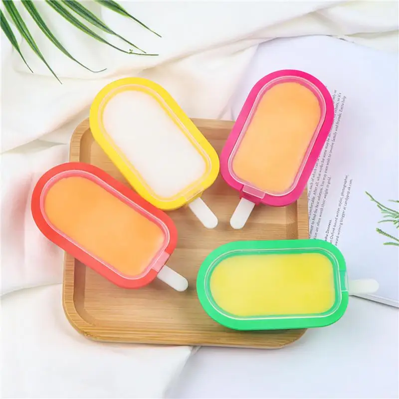 

4Pcs/Lot Silicone Ice Cream Molds with Lid Sticks for Popsicle Ice Cream Bar Pop Molds for DIY Making Summer Favorites Ice Maker