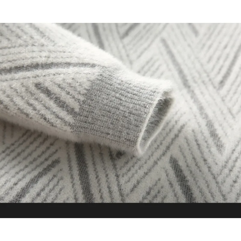 Рисунок 5 - Модная свободная водолазка