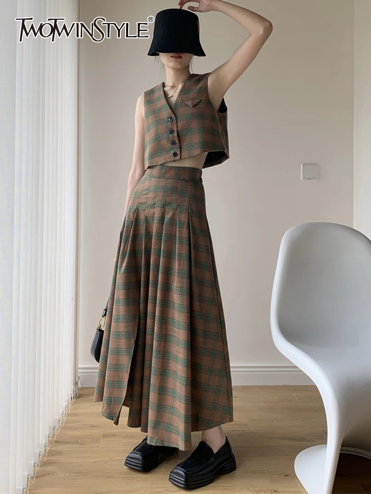 

Женский комплект из двух предметов TWOTWINSTYLE, комбинированный жилет с v-образным вырезом без рукавов, юбка трапециевидной формы с высокой талией, цветной комплект