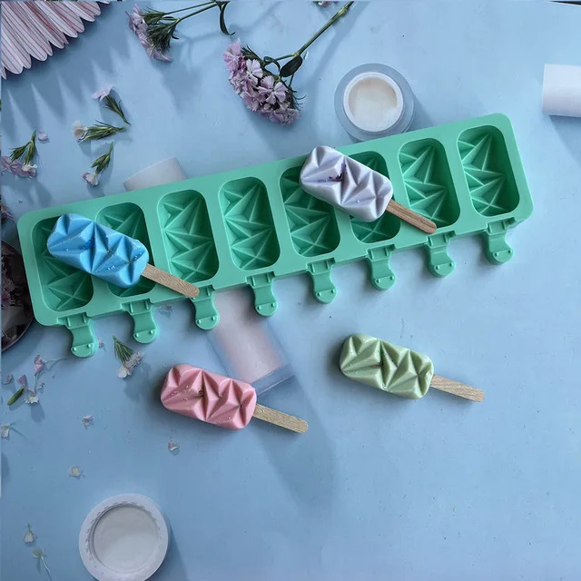 

8-Holes Diamond Ice Cream Mold Chocolate Baking Soap Mould Silicone Colorful Geometric Lines Ice Cube Making Tray for Kitchen