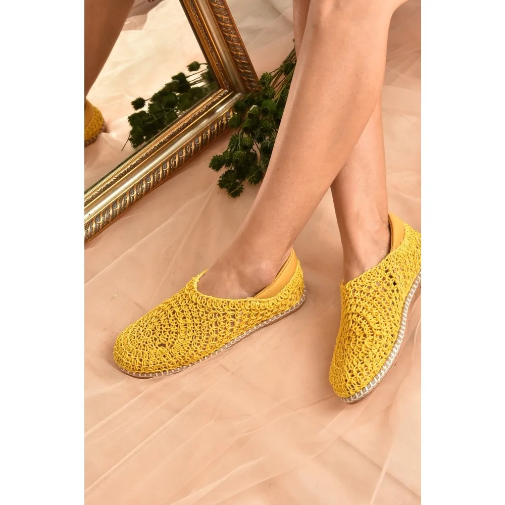 

Повседневная женская обувь из желтой ткани Dorlie K268922504