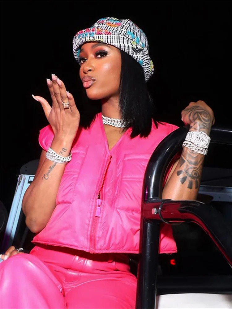 

Женский УТЕПЛЕННЫЙ ТОП на бретелях, с V-образным вырезом