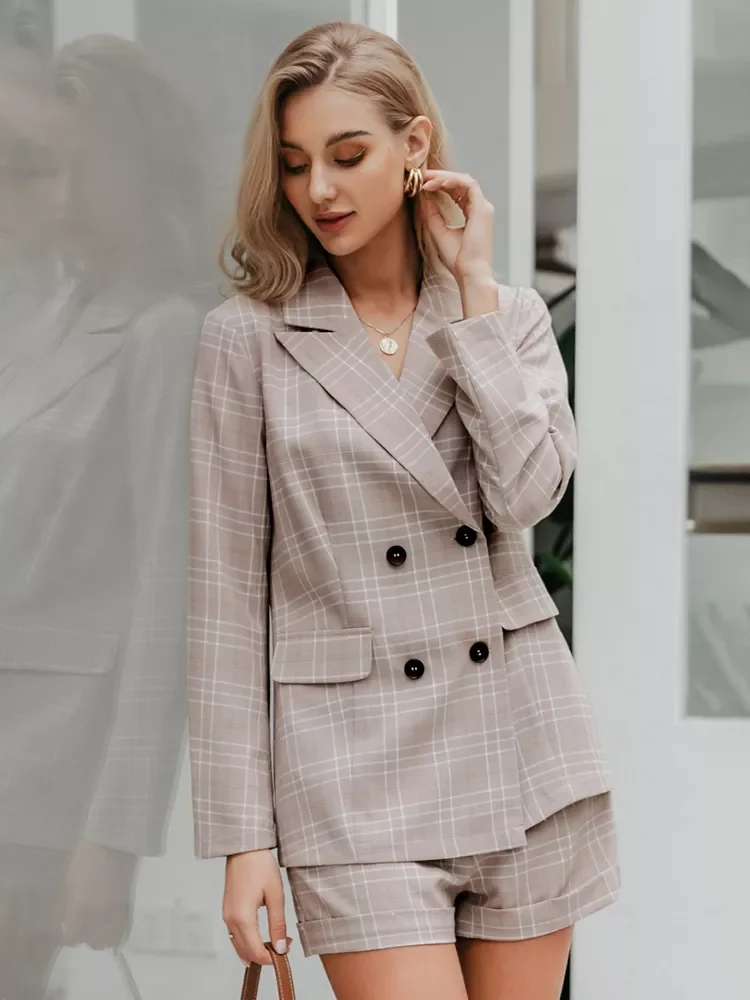 

Two-piece blazer women suits Double breasted plaid casual female blazer shorts set Elegant office ladies blazers sets