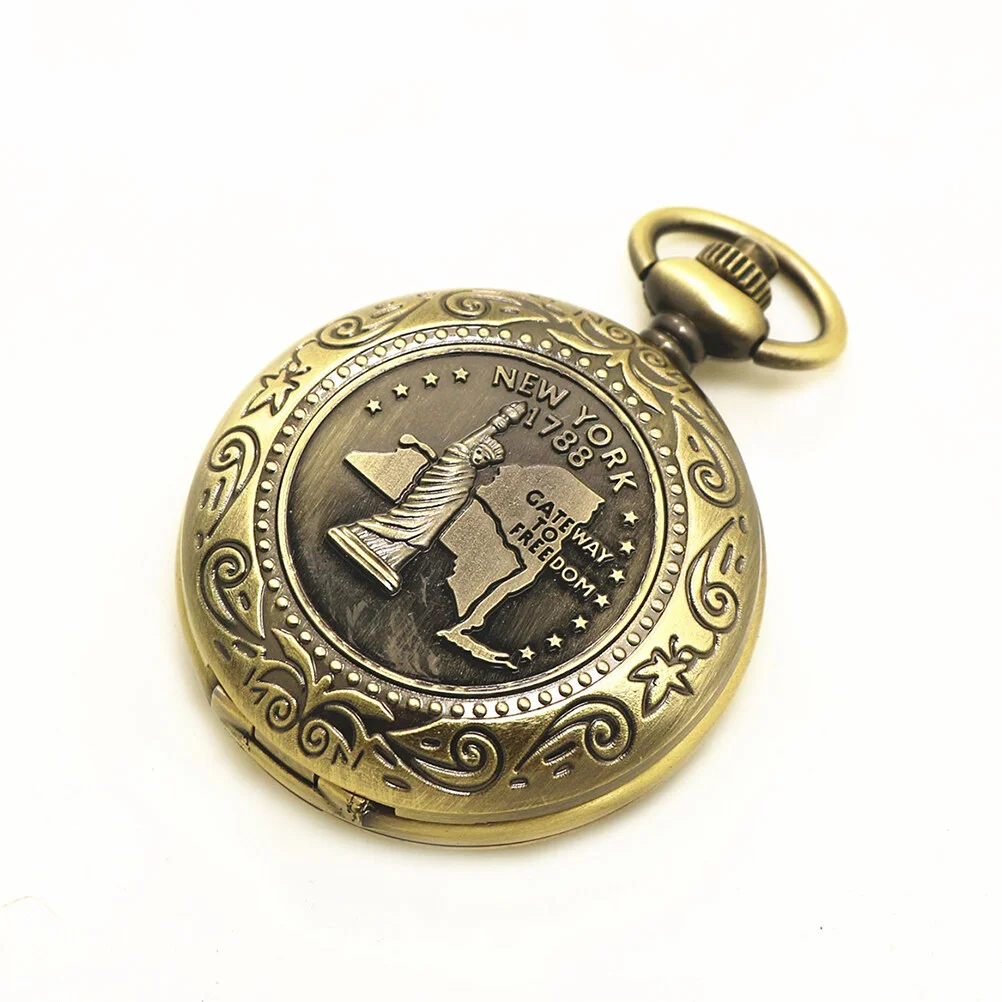 

1 Set Portable Pocket Watch Style Compass Vintage Metal Flip-Open Compass Navigation Tools with Chain for Camping Outdoors