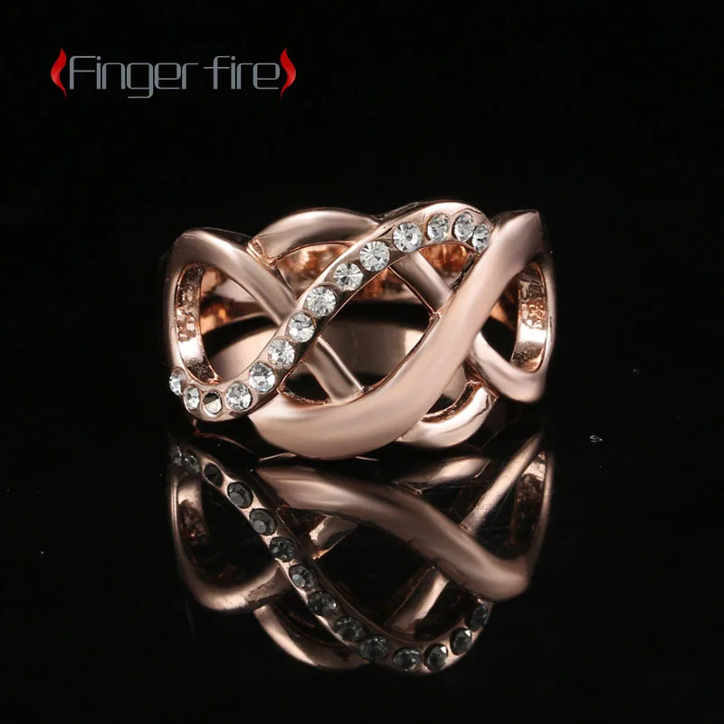

Fashion Unique Exquisite Cutout Set Ring Personality Banquet Party Jewelry