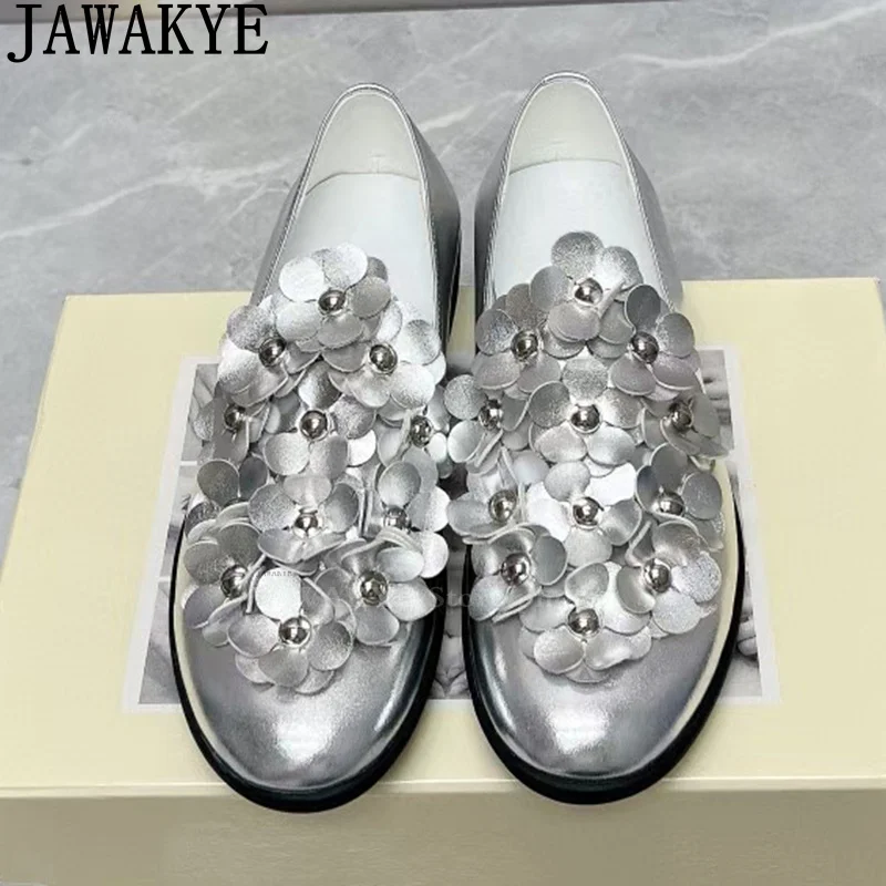 Туфли женские из натуральной кожи плоская подошва с лепестками круглый носок