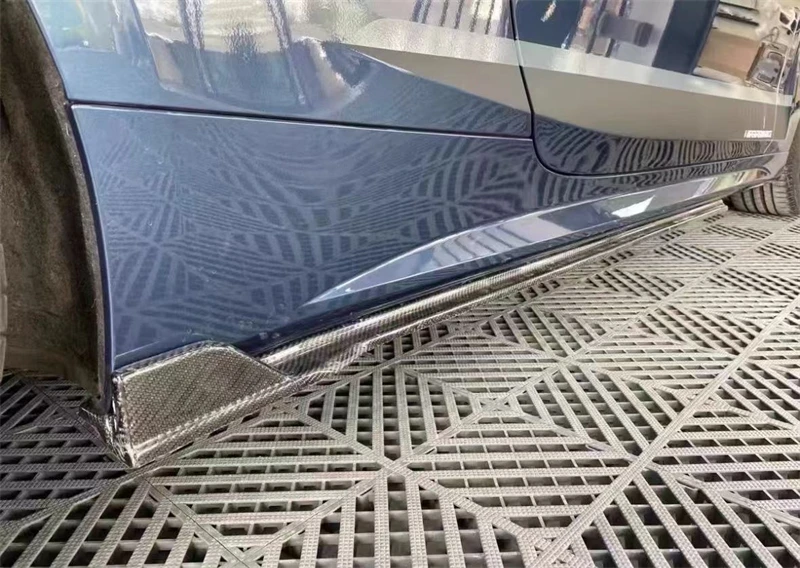 Фото Для BMW 4 серии G22 G23 G26 425i 430i 21+ Накладки на пороги из настоящего карбона, расширители, спойлеры, обвес №4