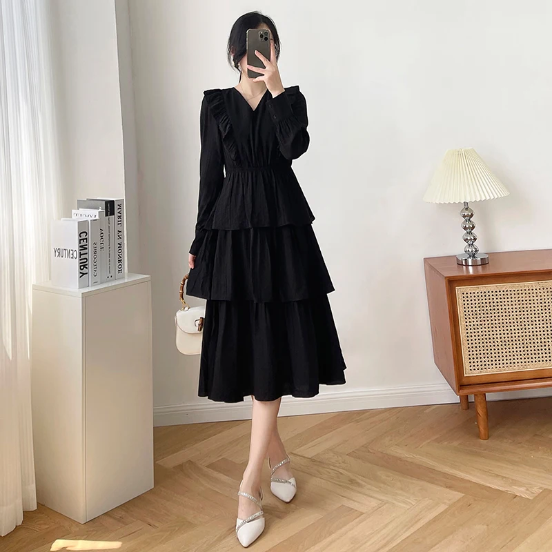 Женское платье с юбкой в стиле ретро черное милое V-образным вырезом и оборками