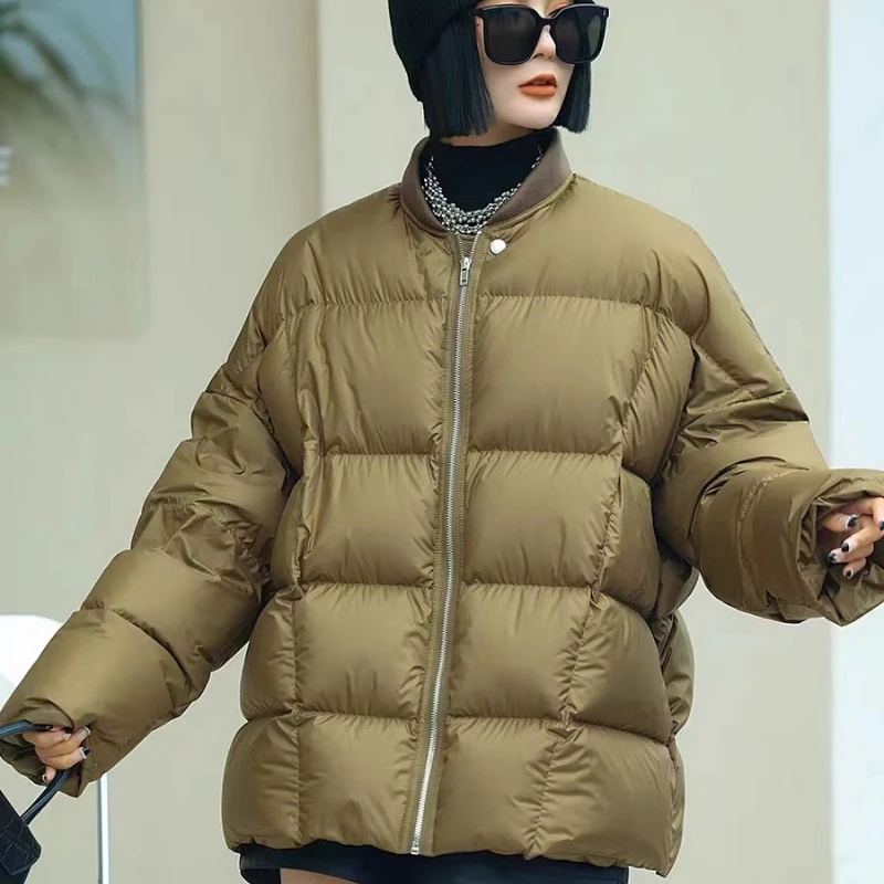 Рисунок 2 - Женский пуховик с воротником-стойкой