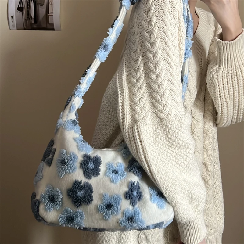 Faux Lamb Wool Crossbody Bags for Women Soft Plush Flowers Ladies Hobos Shoulder Bag Casual Female Large Capacity Tote Handbags