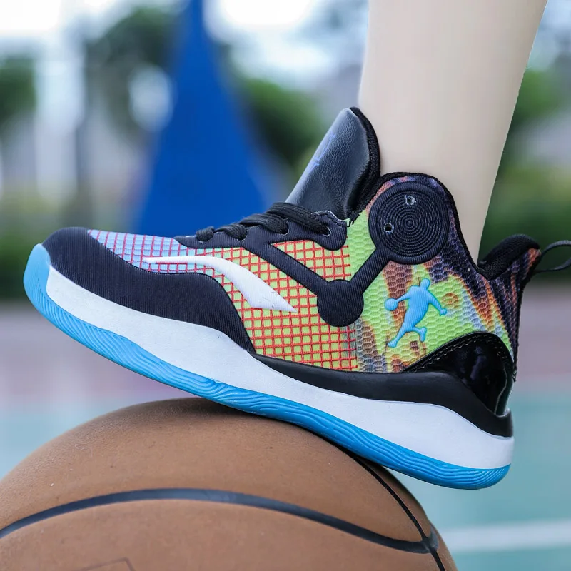 

2022 New Basketball Sneakers Kids Breathable Basketball Shoes Shock-Absorbant Outdoor Sneakers Non Slip Training Athletic Shoes