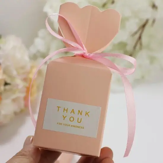 

100Pcs New DIY Pink / Red Vase Style Wedding Favors Candy Box Xmas Party Supplies Thank You Gift Box Chocolate Boxes