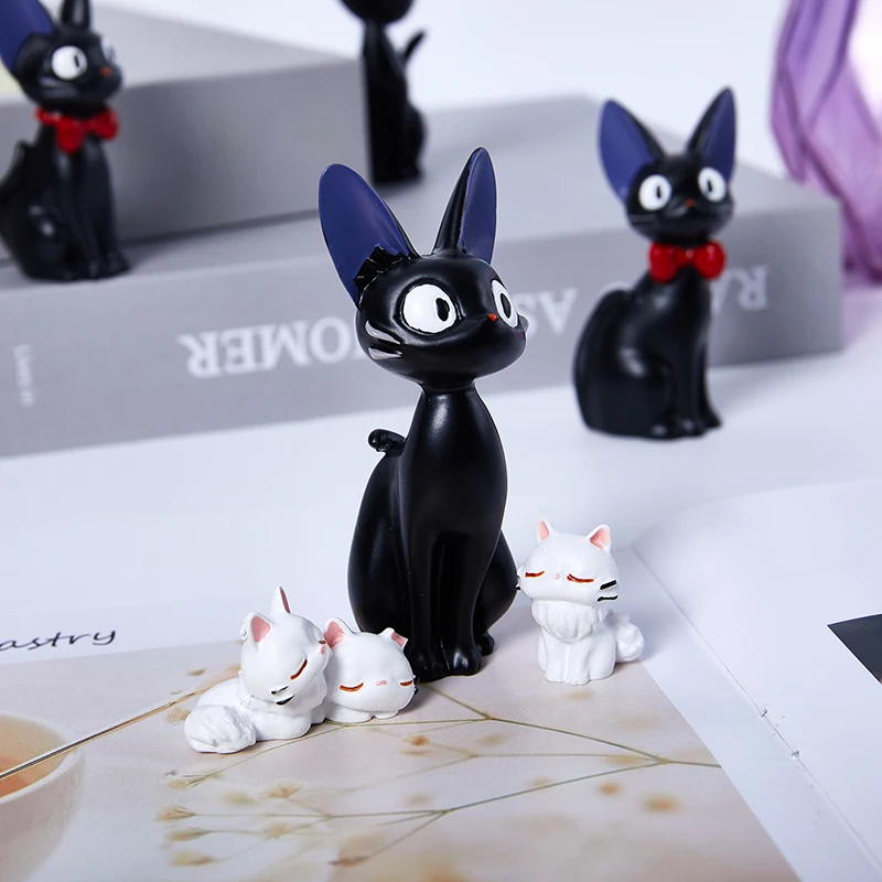 

Cartoon Mini Black Cat White Cat Model Figurines Decoration Desk Decor DIY Crafts Garden Home Office Ornament Miniatures