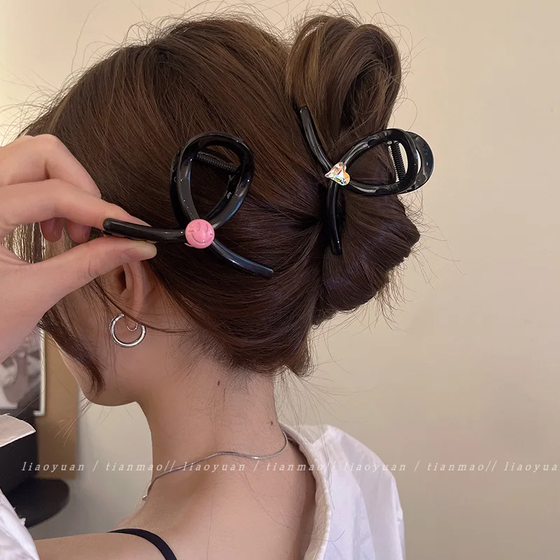 

New Simple Female Small Grab Clip Hair Hair Claw Elegant Female Ponytail Braid Retro Shark Clip Sweet Hair Accessories