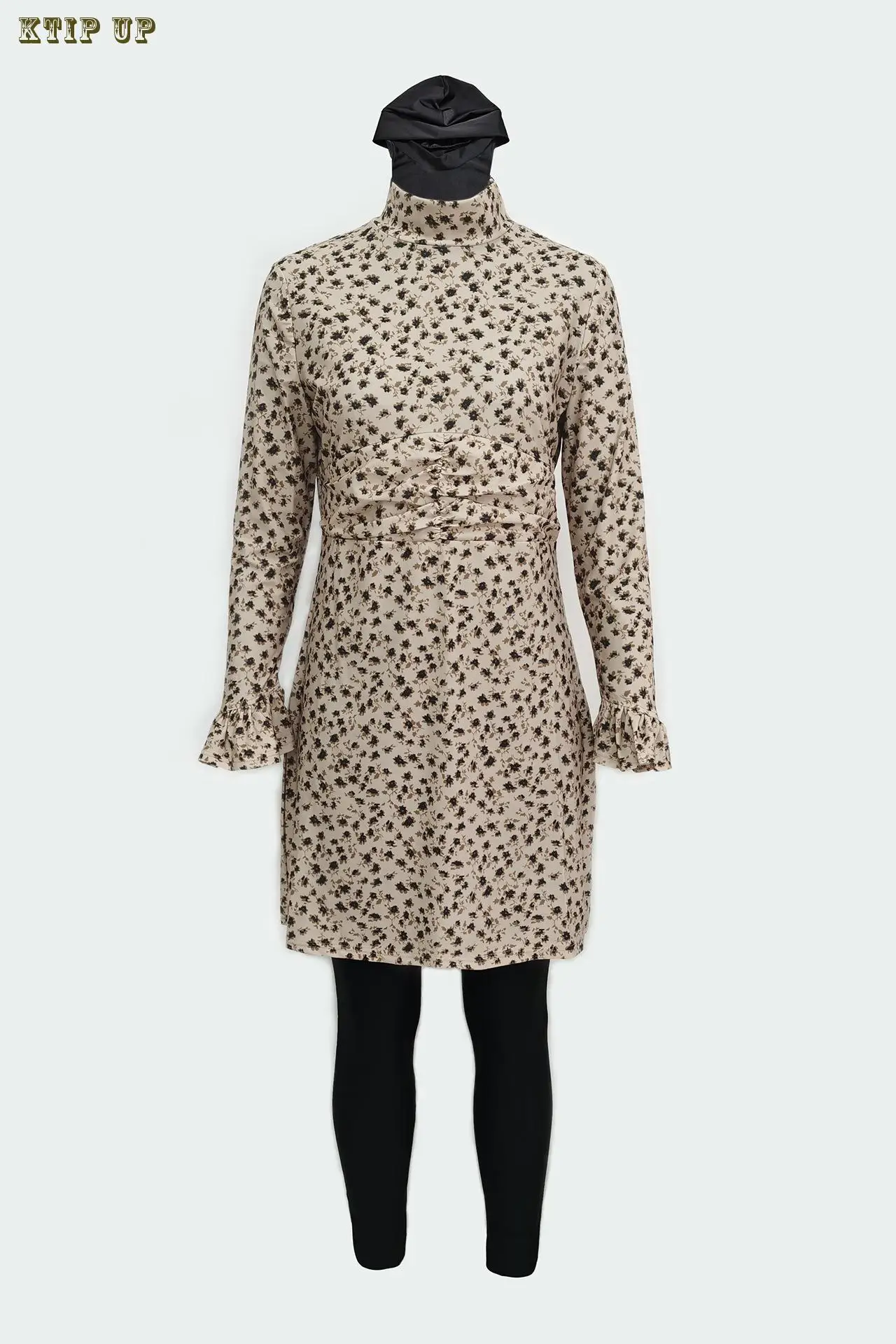 

Купальник-тройка с высоким воротником и длинной юбкой, с принтом