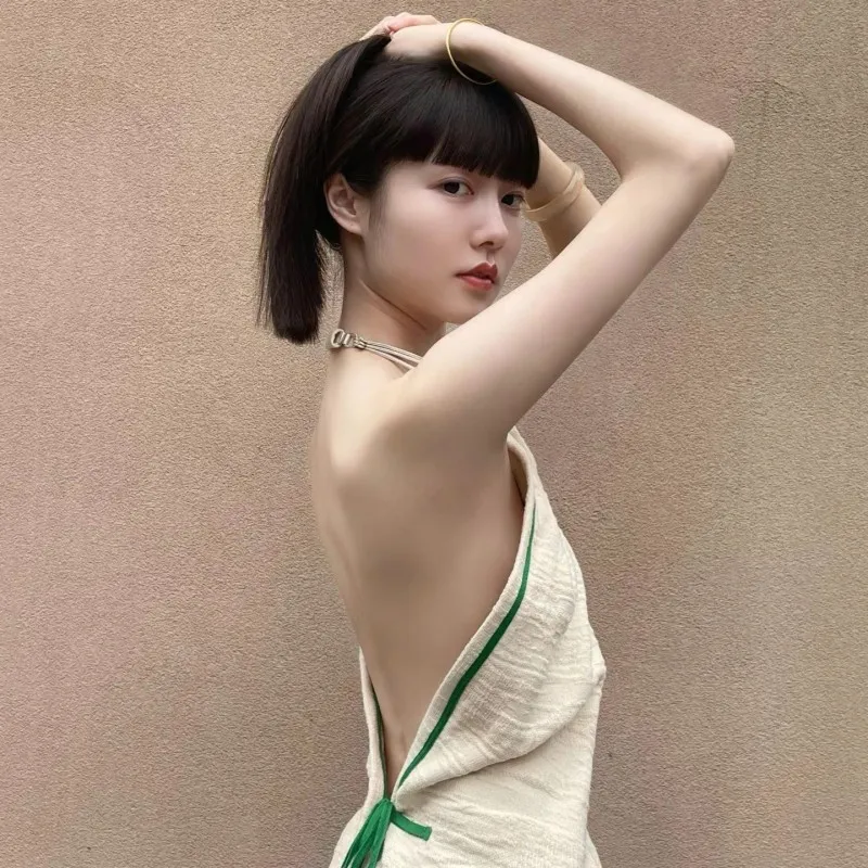 

Sexy And Trendy Sleeveless Top For Women In Summer, New Design, Spicy Girl, Niche, Backless Hanging Neck, Iron Ring Tie, Slimmin