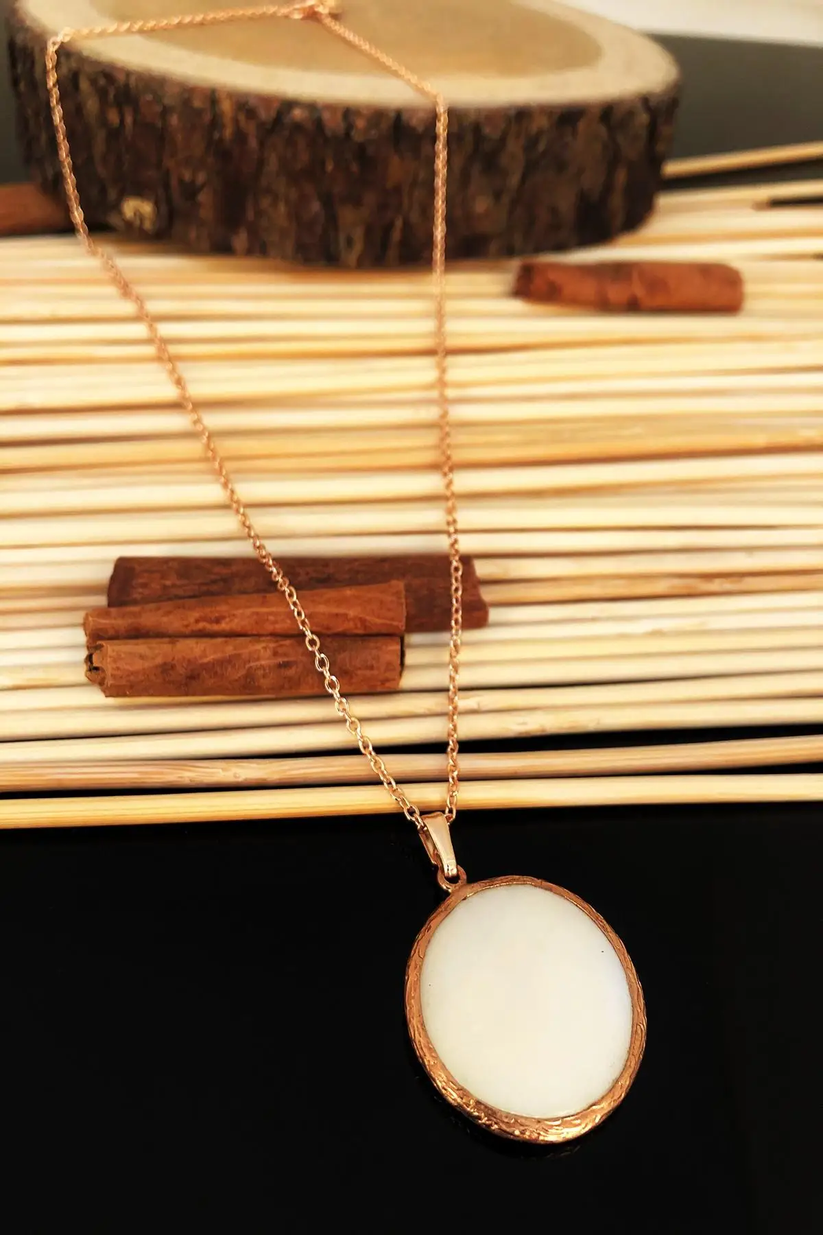 

Natural stone Handmade Gold Plated Female Pearl Necklace Ktdr63