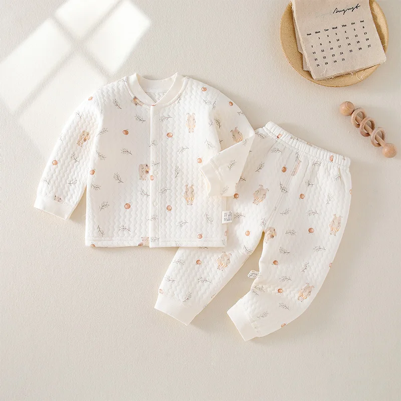 Рисунок 2 - Одежда для новорожденных из чистого