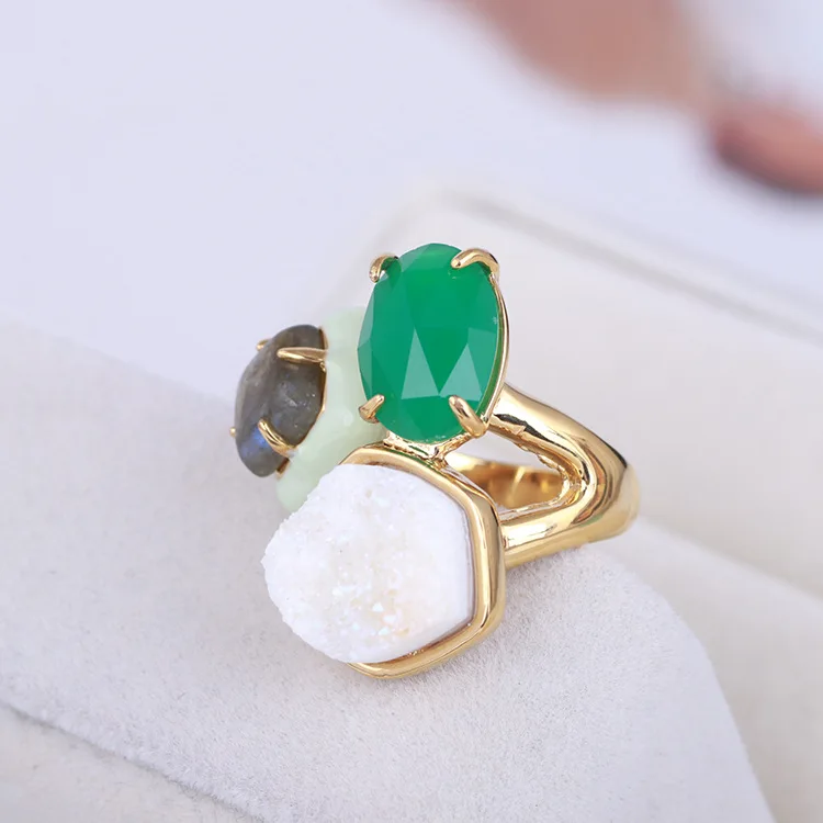 

Необычное открытое модное кольцо