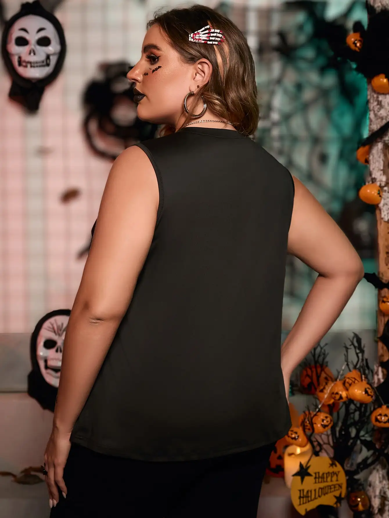 Рисунок 2 - Женская одежда Finjani Y2k