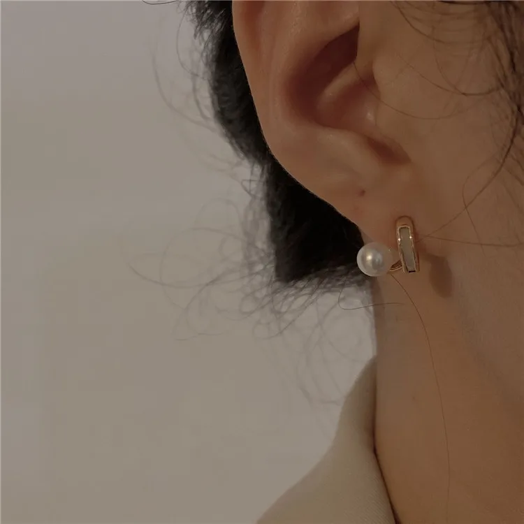 

Irregular Stud Earrings For Women Pearls Luxury Crystals Aesthetic Earring Wholesale 2022 New In Korean Fashion Jewelry Gift