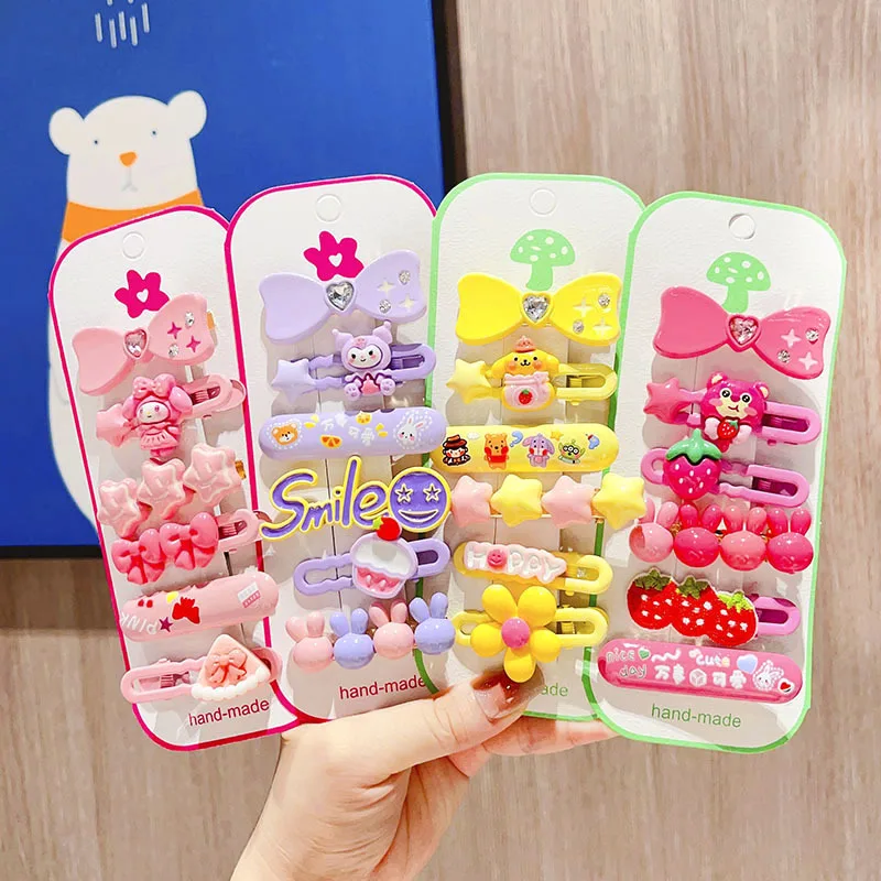 

Sanrio Cartoon Hairpin Kuromi My Melody Cinnamoroll Cartoon Cute Girl Fresh and Sweet Color Hairpin Kawaii Girl Bangs Side Clips