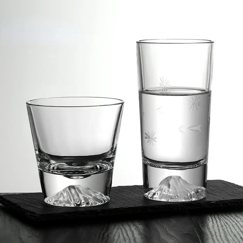 Экологичная стеклянная коктейльная чашка для вечеринок Ins Style с круглой формой