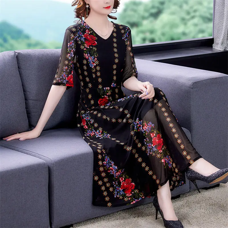 V-Neck Short Sleeve Silk Dress For Women's Summer Slim Fit Fashionable Printed Mother's Midi Dress Female Vestidos Z1403