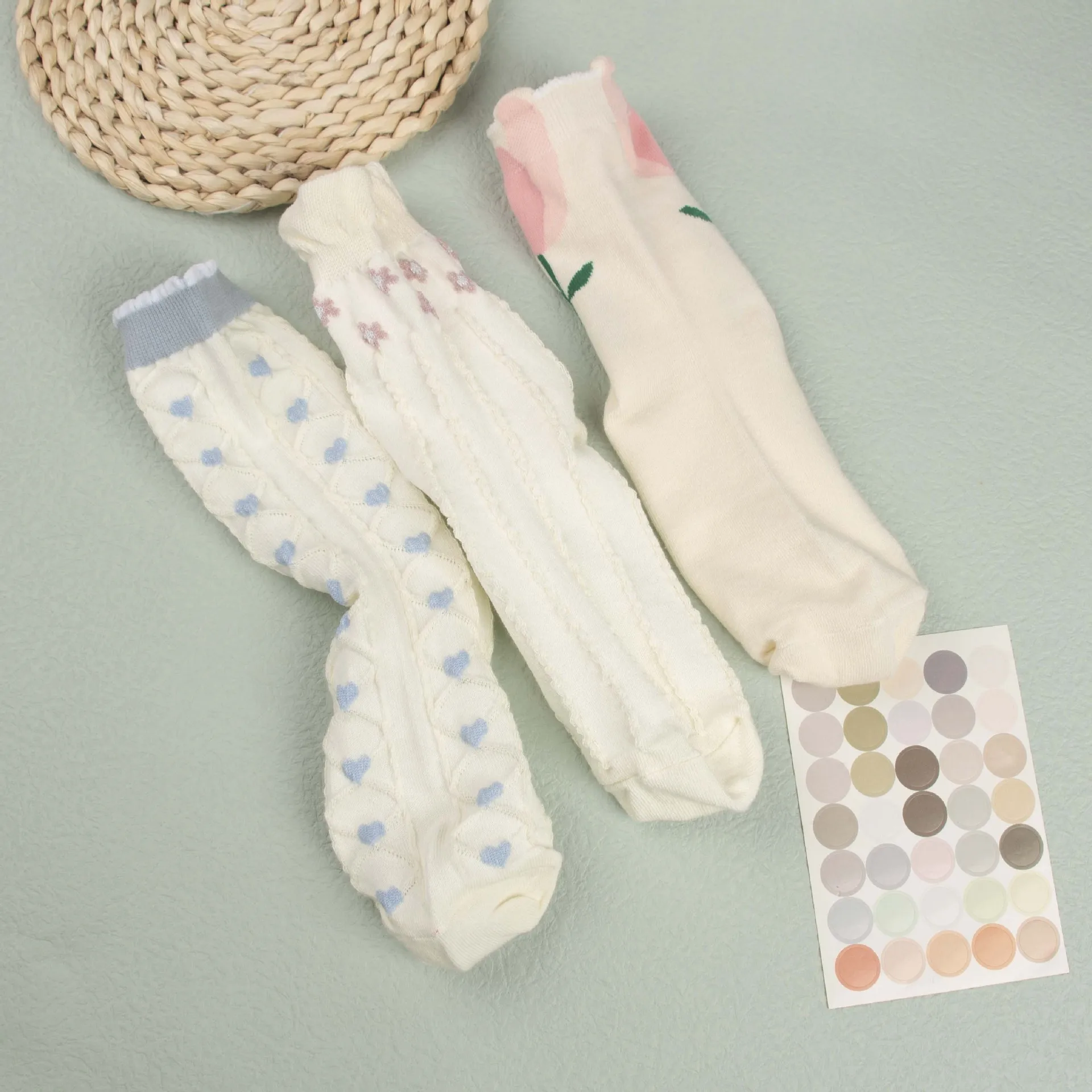 Fashion New Cute Flower Cotton Mid Tube Lolita Sock Set for Women Simple Fashion Kawai Heart Bow White Girls Socks 8 Pairs Gift