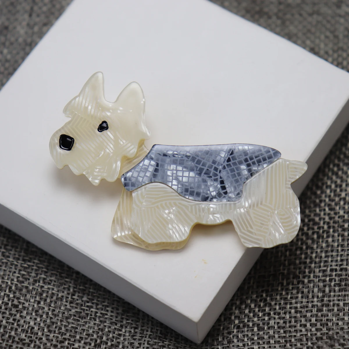 Dog Handmade Acrylic Animal Brooch Cartoon Pin Clothing Hat Bag Accessories