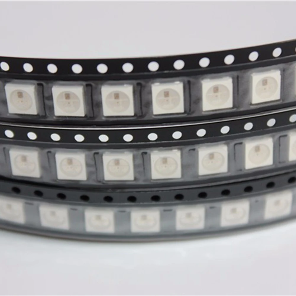 Фото 500 шт. светодиодных чипов WS2812B (4 контакта) 5050 RGB SMD, белая версия WS2812, индивидуально адресуемые цифровые пиксели, DC5V-[Jyqn A78G] №2