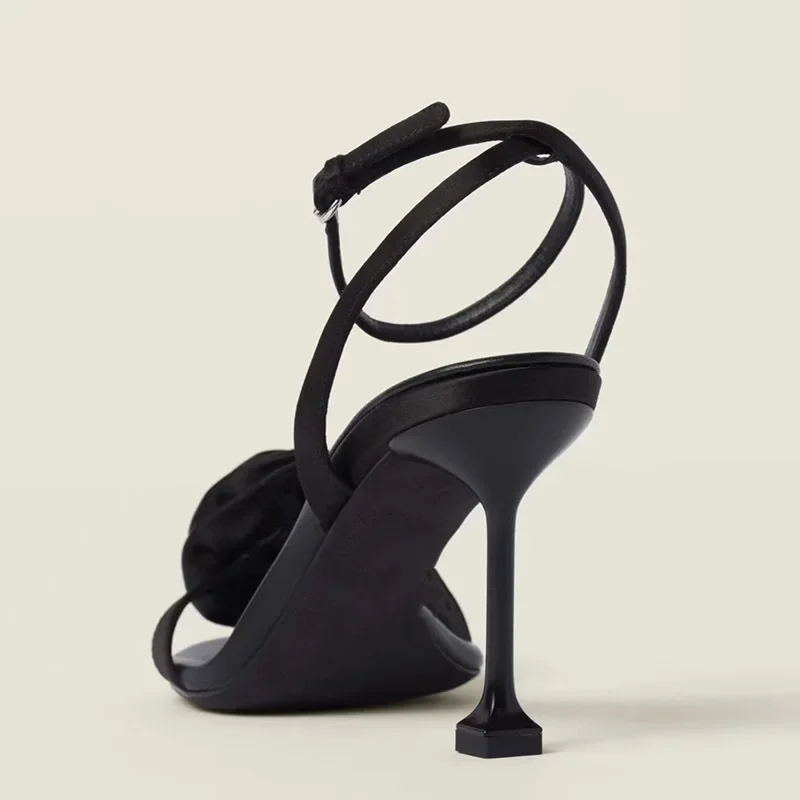 Французские атласные туфли-лодочки с открытым носком и цветком розы сексуальные