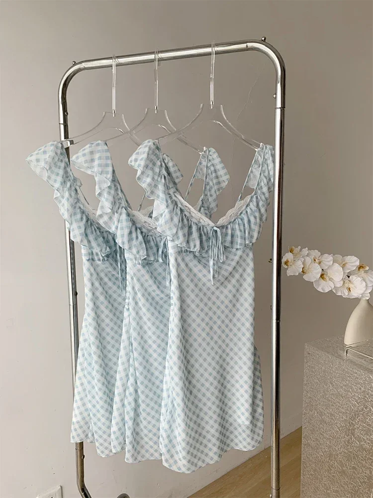 Женское клетчатое платье-трапеция без рукавов с квадратным вырезом